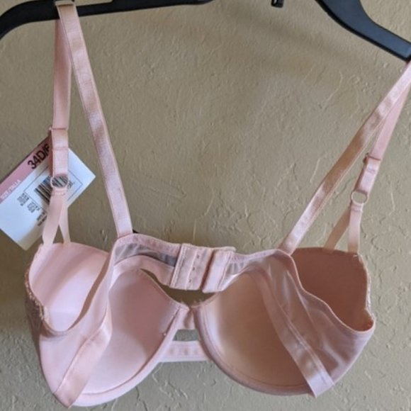 Push Up Bra with Lace Detail - Picture 3 of 3